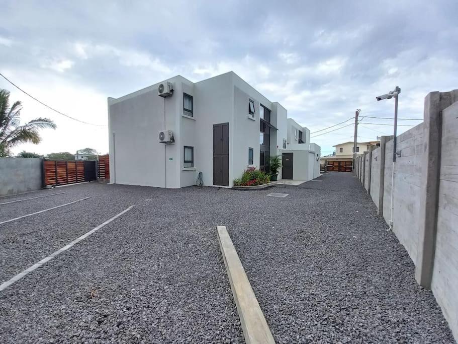 Bois Mapou Self Catering Apartments Unit 204 Rivière Noire Exteriör bild