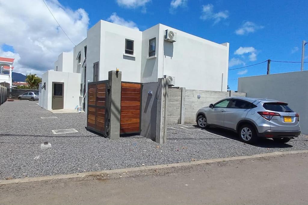 Bois Mapou Self Catering Apartments Unit 204 Rivière Noire Exteriör bild